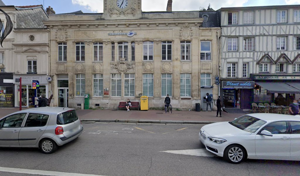 Retrouvez toutes les informations de contacts et horaires d&rsquo;ouverture pour La Poste ELBEUF situé à Elbeuf dans le département Seine-Maritime (76). Pour effectuer envoyer vos colis (colissimo, chronopost, suivi colis), une gestion bancaire (banque postal, French Bank), votre courrier (suivi [&hellip;]