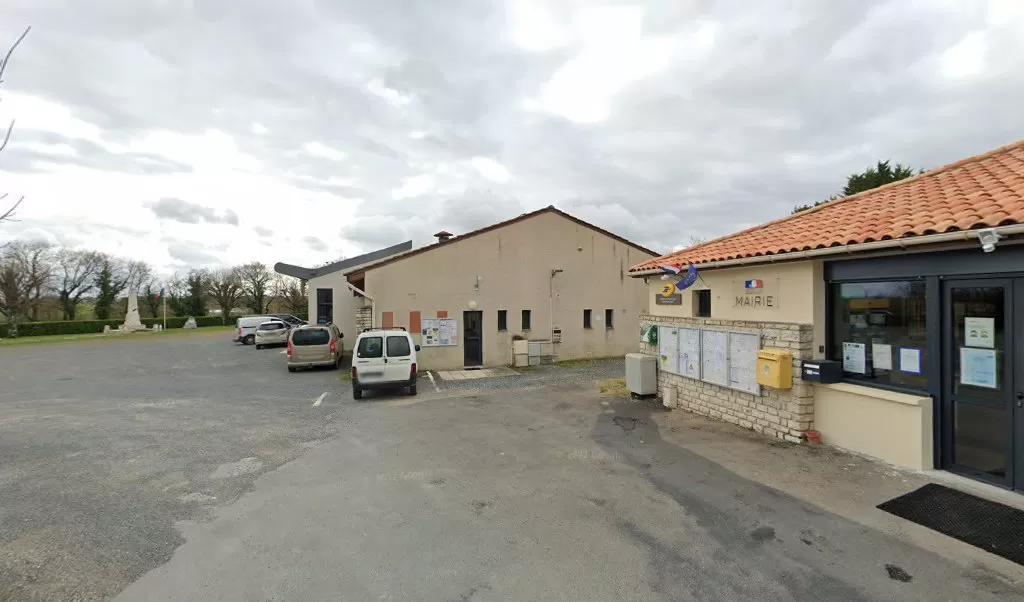 Retrouvez toutes les informations de contacts et horaires d&rsquo;ouverture pour La Poste Agence Communale TOURRIERS Mairie situé à Tourriers dans le département Charente (16). Pour effectuer envoyer vos colis (colissimo, chronopost, suivi colis), une gestion bancaire (banque postal, French Bank), [&hellip;]