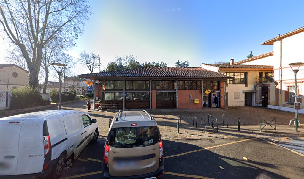 Retrouvez toutes les informations de contacts et horaires d&rsquo;ouverture pour La Poste TOULOUSE CROIX DAURADE situé à Toulouse dans le département Haute-Garonne (31). Pour effectuer envoyer vos colis (colissimo, chronopost, suivi colis), une gestion bancaire (banque postal, French Bank), votre [&hellip;]