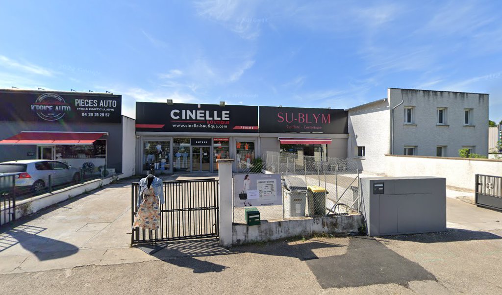 Retrouvez toutes les informations de contacts et horaires d&rsquo;ouverture pour Relais Pickup SU-BLYM COIFFURE COSMETIQUES situé à Meyzieu dans le département Rhône (69). Pour effectuer envoyer vos colis (colissimo, chronopost, suivi colis), une gestion bancaire (banque postal, French Bank), votre [&hellip;]