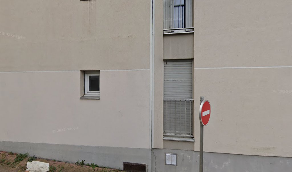 Retrouvez toutes les informations de contacts et horaires d&rsquo;ouverture pour Relais Pickup LES DELICES DE LA COMMUNE situé à St jean de braye dans le département Loiret (45). Pour effectuer envoyer vos colis (colissimo, chronopost, suivi colis), une gestion bancaire [&hellip;]