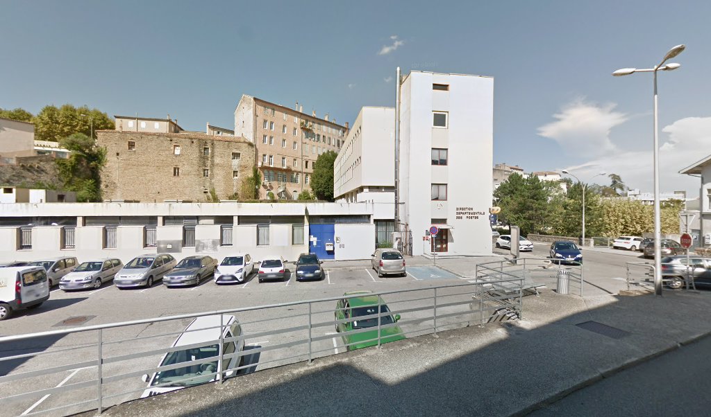 Retrouvez toutes les informations de contacts et horaires d&rsquo;ouverture pour La Poste Espace Clients Pro PRIVAS PDC1 situé à Privas dans le département Ardèche (07). Pour effectuer envoyer vos colis (colissimo, chronopost, suivi colis), une gestion bancaire (banque postal, French [&hellip;]
