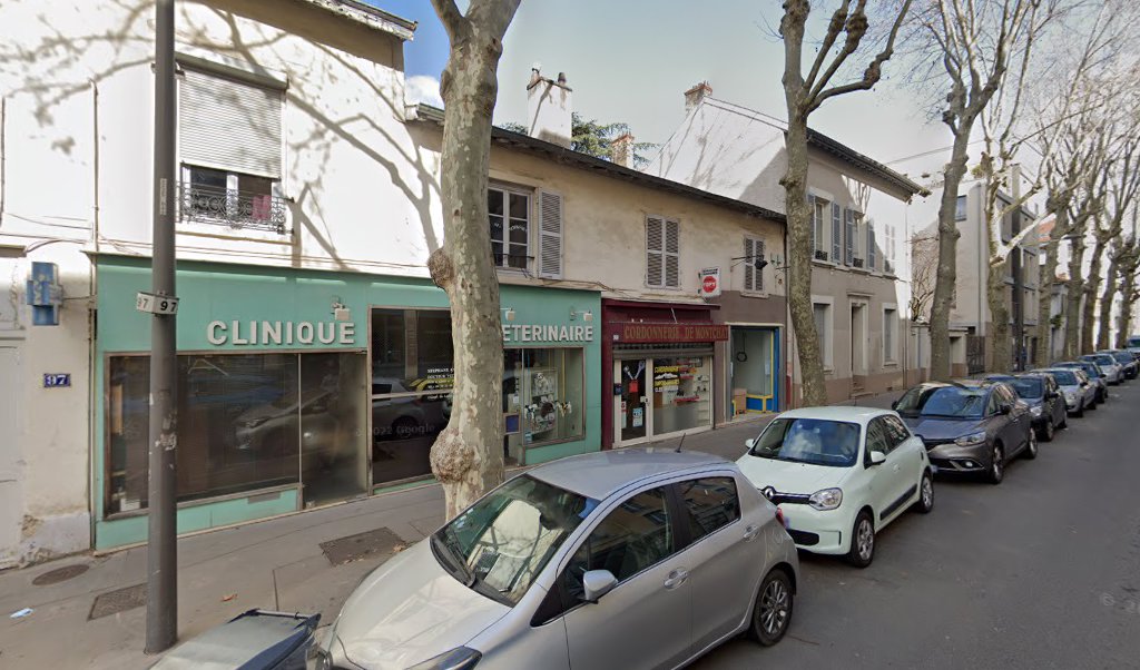 Retrouvez toutes les informations de contacts et horaires d&rsquo;ouverture pour Relais Pickup LA CORDONNERIE DE MONTCHAT situé à Lyon dans le département Rhône (69). Pour effectuer envoyer vos colis (colissimo, chronopost, suivi colis), une gestion bancaire (banque postal, French Bank), [&hellip;]