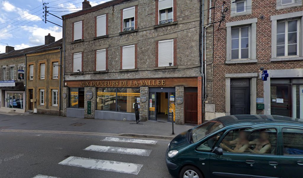 Retrouvez toutes les informations de contacts et horaires d&rsquo;ouverture pour Relais Pickup AUX DOUCEURS DE LA VALLEE situé à Fumay dans le département Ardennes (08). Pour effectuer envoyer vos colis (colissimo, chronopost, suivi colis), une gestion bancaire (banque postal, French [&hellip;]