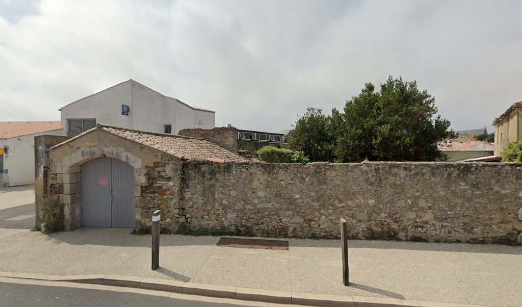 Retrouvez toutes les informations de contacts et horaires d&rsquo;ouverture pour La Poste SAINT GILLES CROIX DE VIE situé à St gilles croix de vie dans le département Vendée (85). Pour effectuer envoyer vos colis (colissimo, chronopost, suivi colis), une gestion [&hellip;]