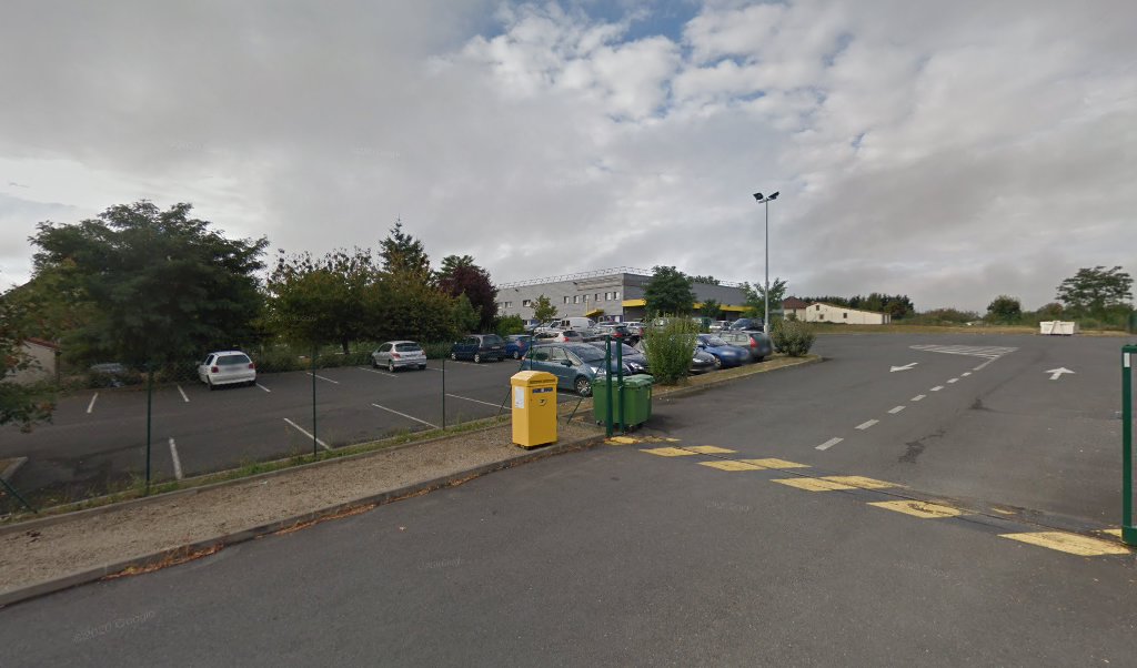 Retrouvez toutes les informations de contacts et horaires d&rsquo;ouverture pour Relais Pickup LA POSTE CARREPRO MONTMORILLON situé à Montmorillon dans le département Vienne (86). Pour effectuer envoyer vos colis (colissimo, chronopost, suivi colis), une gestion bancaire (banque postal, French Bank), [&hellip;]