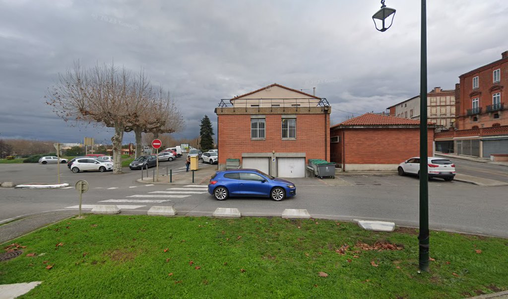 Retrouvez toutes les informations de contacts et horaires d&rsquo;ouverture pour La Poste Espace Clients Pro AUTERIVE PDC1 situé à Auterive dans le département Haute-Garonne (31). Pour effectuer envoyer vos colis (colissimo, chronopost, suivi colis), une gestion bancaire (banque postal, French [&hellip;]