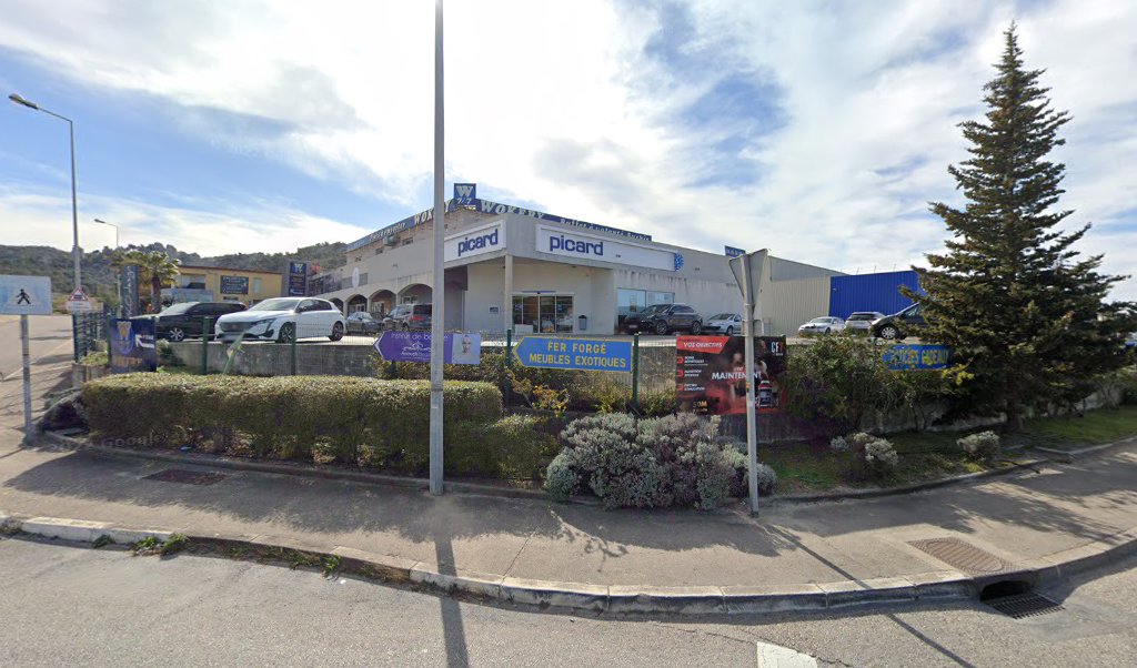 Retrouvez toutes les informations de contacts et horaires d&rsquo;ouverture pour Relais Pickup SILVER SHOES situé à Chateauneuf les martigues dans le département Bouches-du-Rhône (13). Pour effectuer envoyer vos colis (colissimo, chronopost, suivi colis), une gestion bancaire (banque postal, French Bank), [&hellip;]