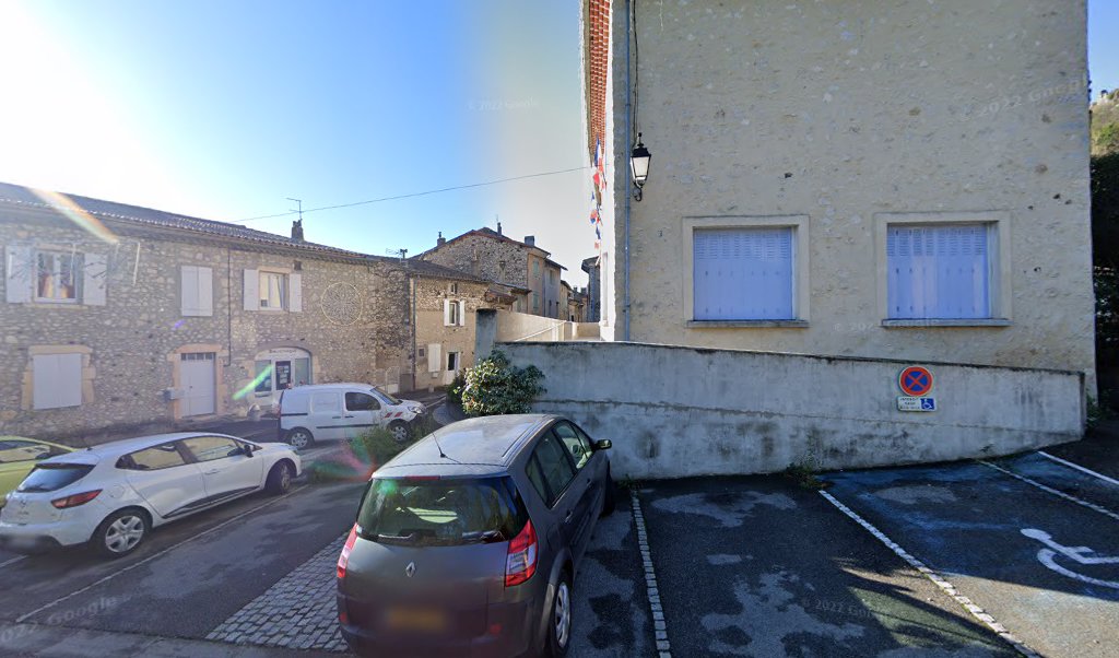 Retrouvez toutes les informations de contacts et horaires d&rsquo;ouverture pour La Poste Agence Communale ROCHEMAURE MAIRIE situé à Rochemaure dans le département Ardèche (07). Pour effectuer envoyer vos colis (colissimo, chronopost, suivi colis), une gestion bancaire (banque postal, French Bank), [&hellip;]