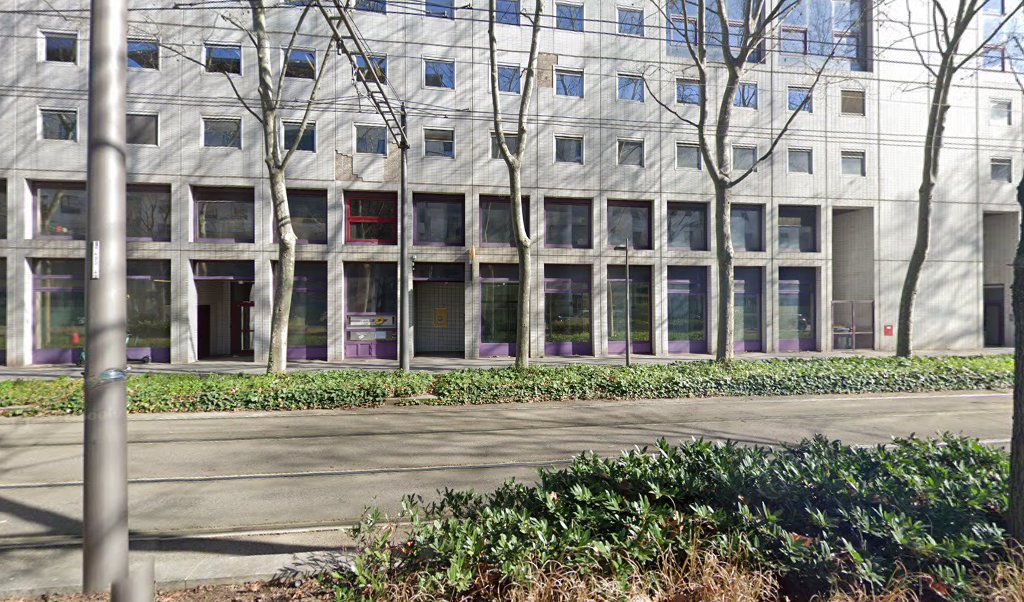 Retrouvez toutes les informations de contacts et horaires d&rsquo;ouverture pour Relais Pickup LA POSTE CARREPRO LYON situé à Lyon dans le département Rhône (69). Pour effectuer envoyer vos colis (colissimo, chronopost, suivi colis), une gestion bancaire (banque postal, French Bank), [&hellip;]