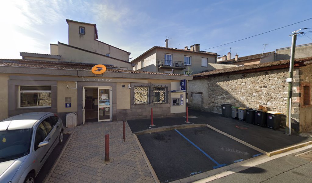 Retrouvez toutes les informations de contacts et horaires d&rsquo;ouverture pour La Poste PONT DU CHATEAU situé à Pont du chateau dans le département Puy-de-Dôme (63). Pour effectuer envoyer vos colis (colissimo, chronopost, suivi colis), une gestion bancaire (banque postal, French [&hellip;]