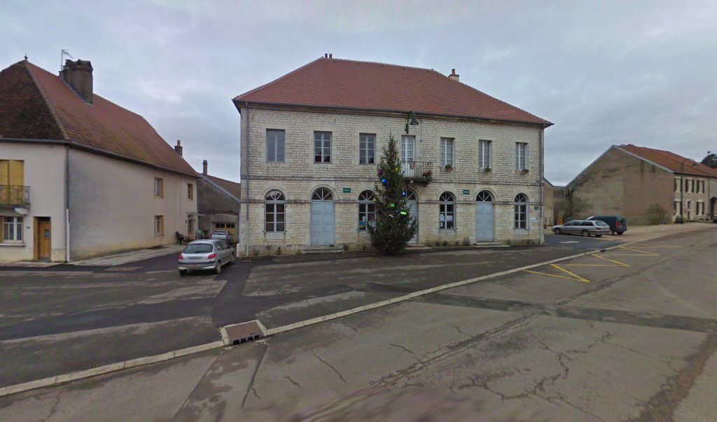 Retrouvez toutes les informations de contacts et horaires d&rsquo;ouverture pour La Poste Agence Communale THERVAY Mairie situé à Thervay dans le département Jura (39). Pour effectuer envoyer vos colis (colissimo, chronopost, suivi colis), une gestion bancaire (banque postal, French Bank), [&hellip;]