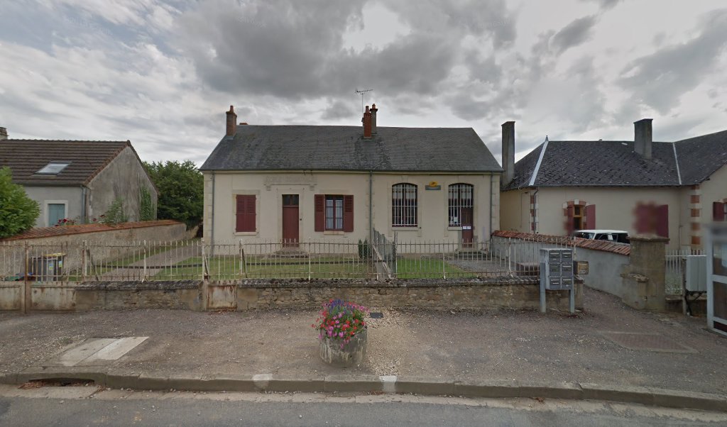 Retrouvez toutes les informations de contacts et horaires d&rsquo;ouverture pour La Poste Agence Communale MENETOU COUTURE Mairie situé à Menetou couture dans le département Cher (18). Pour effectuer envoyer vos colis (colissimo, chronopost, suivi colis), une gestion bancaire (banque postal, [&hellip;]