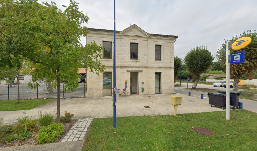 Retrouvez toutes les informations de contacts et horaires d&rsquo;ouverture pour La Poste ARSAC situé à Arsac dans le département Gironde (33). Pour effectuer envoyer vos colis (colissimo, chronopost, suivi colis), une gestion bancaire (banque postal, French Bank), votre courrier (suivi [&hellip;]