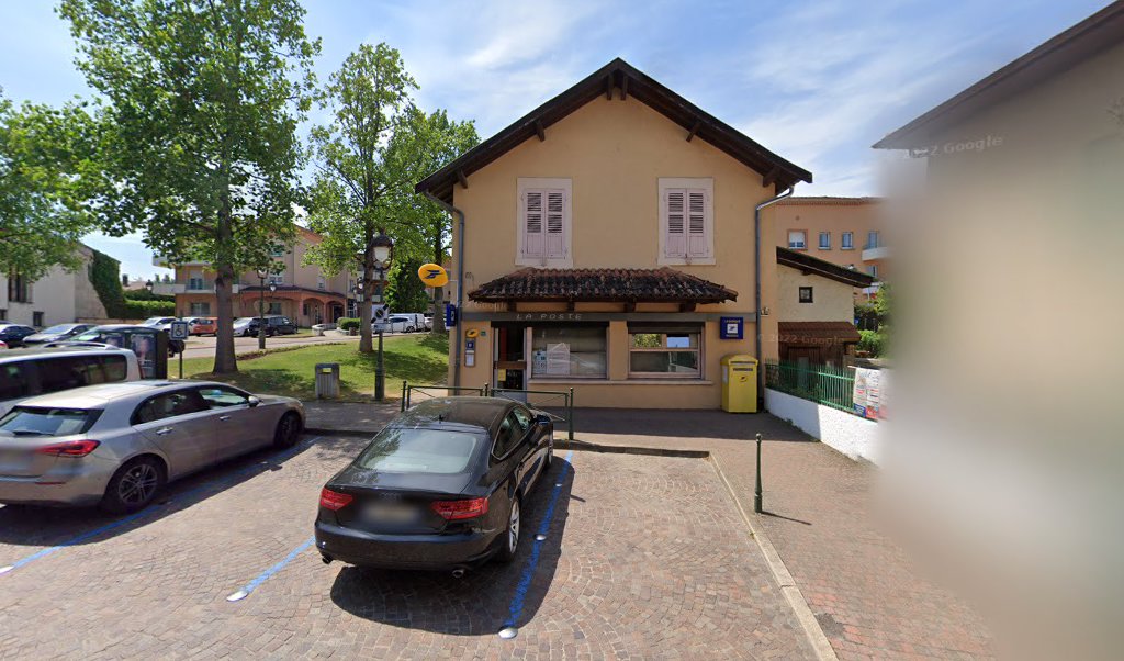 Retrouvez toutes les informations de contacts et horaires d&rsquo;ouverture pour La Poste CHAPONNAY situé à Chaponnay dans le département Rhône (69). Pour effectuer envoyer vos colis (colissimo, chronopost, suivi colis), une gestion bancaire (banque postal, French Bank), votre courrier (suivi [&hellip;]