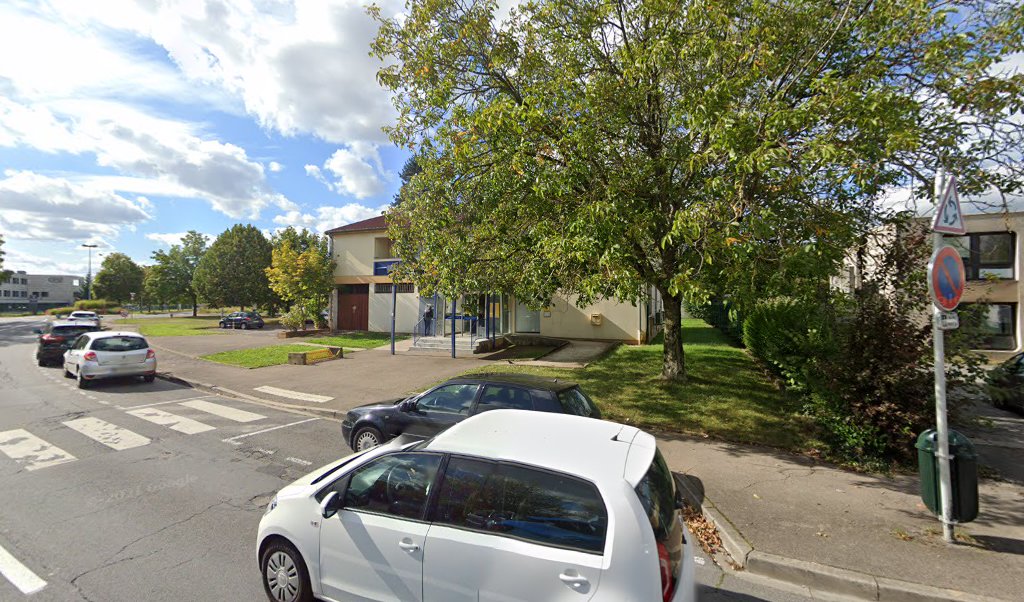 Retrouvez toutes les informations de contacts et horaires d&rsquo;ouverture pour La Poste THIONVILLE COTE DES ROSES situé à Thionville dans le département Moselle (57). Pour effectuer envoyer vos colis (colissimo, chronopost, suivi colis), une gestion bancaire (banque postal, French Bank), [&hellip;]