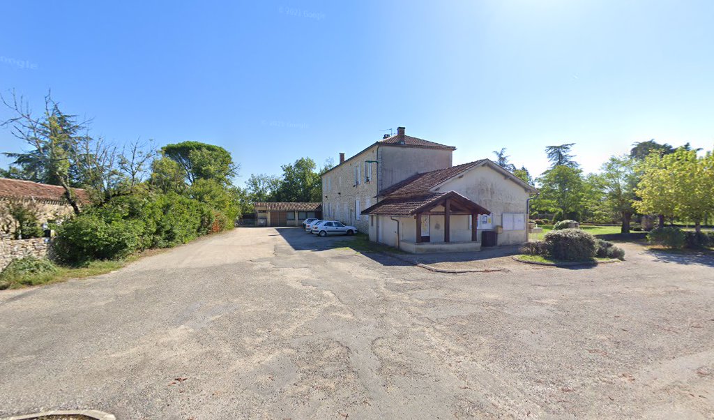 Retrouvez toutes les informations de contacts et horaires d&rsquo;ouverture pour La Poste Agence Communale FLAUJAC POUJOLS Mairie situé à Flaujac poujols dans le département Lot (46). Pour effectuer envoyer vos colis (colissimo, chronopost, suivi colis), une gestion bancaire (banque postal, [&hellip;]