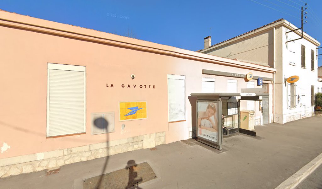 Retrouvez toutes les informations de contacts et horaires d&rsquo;ouverture pour La Poste LES PENNES MIRABEAU LA GAVOTTE situé à Les pennes mirabeau dans le département Bouches-du-Rhône (13). Pour effectuer envoyer vos colis (colissimo, chronopost, suivi colis), une gestion bancaire (banque [&hellip;]