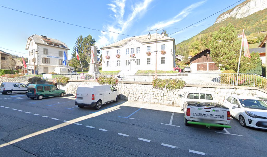 Retrouvez toutes les informations de contacts et horaires d&rsquo;ouverture pour La Poste Agence Communale MIEUSSY Mairie situé à Mieussy dans le département Haute-Savoie (74). Pour effectuer envoyer vos colis (colissimo, chronopost, suivi colis), une gestion bancaire (banque postal, French Bank), [&hellip;]