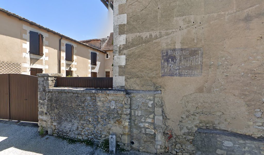 Retrouvez toutes les informations de contacts et horaires d&rsquo;ouverture pour Relais Pickup LE PRINCE NOIR situé à Nouaille maupertuis dans le département Vienne (86). Pour effectuer envoyer vos colis (colissimo, chronopost, suivi colis), une gestion bancaire (banque postal, French Bank), [&hellip;]