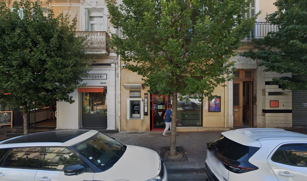 Retrouvez toutes les informations de contacts et horaires d&rsquo;ouverture pour La Poste Relais HYERES VINOTHEQUE situé à Hyeres dans le département Var (83). Pour effectuer envoyer vos colis (colissimo, chronopost, suivi colis), une gestion bancaire (banque postal, French Bank), votre [&hellip;]