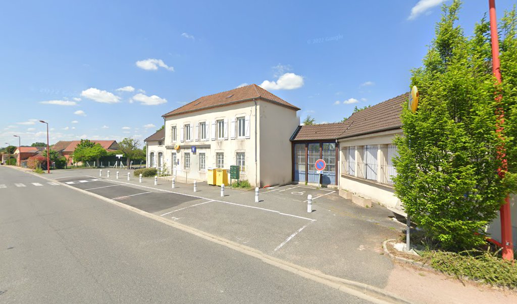 Retrouvez toutes les informations de contacts et horaires d&rsquo;ouverture pour La Poste VENDAT situé à Vendat dans le département Allier (03). Pour effectuer envoyer vos colis (colissimo, chronopost, suivi colis), une gestion bancaire (banque postal, French Bank), votre courrier (suivi [&hellip;]