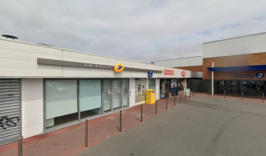 Retrouvez toutes les informations de contacts et horaires d&rsquo;ouverture pour La Poste DREUX LES BATES situé à Dreux dans le département Eure-et-Loir (28). Pour effectuer envoyer vos colis (colissimo, chronopost, suivi colis), une gestion bancaire (banque postal, French Bank), votre [&hellip;]