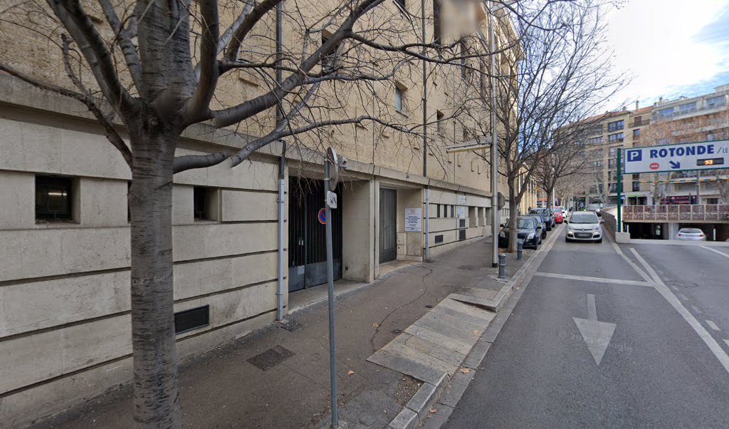Retrouvez toutes les informations de contacts et horaires d&rsquo;ouverture pour La Poste AIX EN PROVENCE LA ROTONDE situé à Aix en provence dans le département Bouches-du-Rhône (13). Pour effectuer envoyer vos colis (colissimo, chronopost, suivi colis), une gestion bancaire (banque [&hellip;]