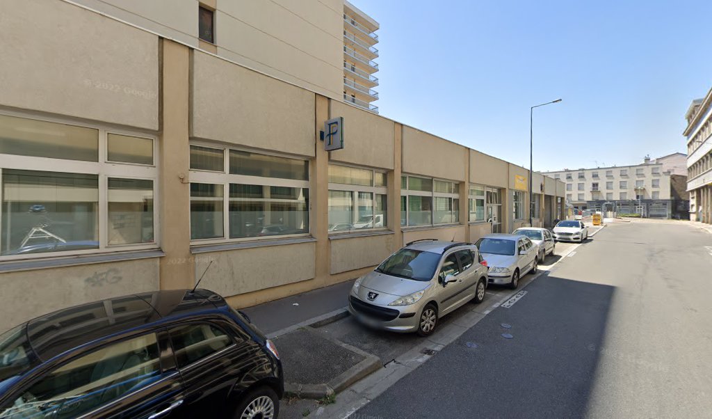 Retrouvez toutes les informations de contacts et horaires d&rsquo;ouverture pour Relais Pickup CARREPRO ST ETIENNE COEUR DE VILLE situé à Saint-étienne dans le département Loire (42). Pour effectuer envoyer vos colis (colissimo, chronopost, suivi colis), une gestion bancaire (banque postal, [&hellip;]