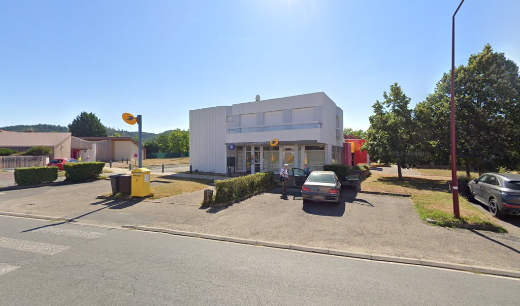 Retrouvez toutes les informations de contacts et horaires d&rsquo;ouverture pour La Poste DESERTINES situé à Desertines dans le département Allier (03). Pour effectuer envoyer vos colis (colissimo, chronopost, suivi colis), une gestion bancaire (banque postal, French Bank), votre courrier (suivi [&hellip;]