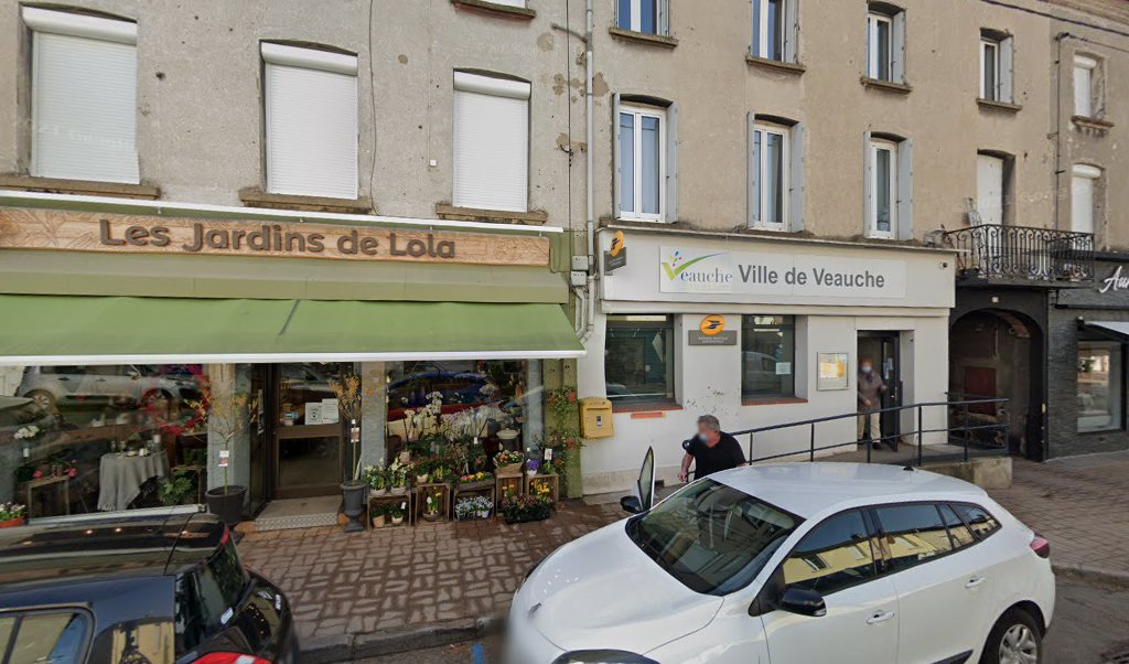 Retrouvez toutes les informations de contacts et horaires d&rsquo;ouverture pour La Poste Agence Communale VEAUCHE Mairie situé à Veauche dans le département Loire (42). Pour effectuer envoyer vos colis (colissimo, chronopost, suivi colis), une gestion bancaire (banque postal, French Bank), [&hellip;]