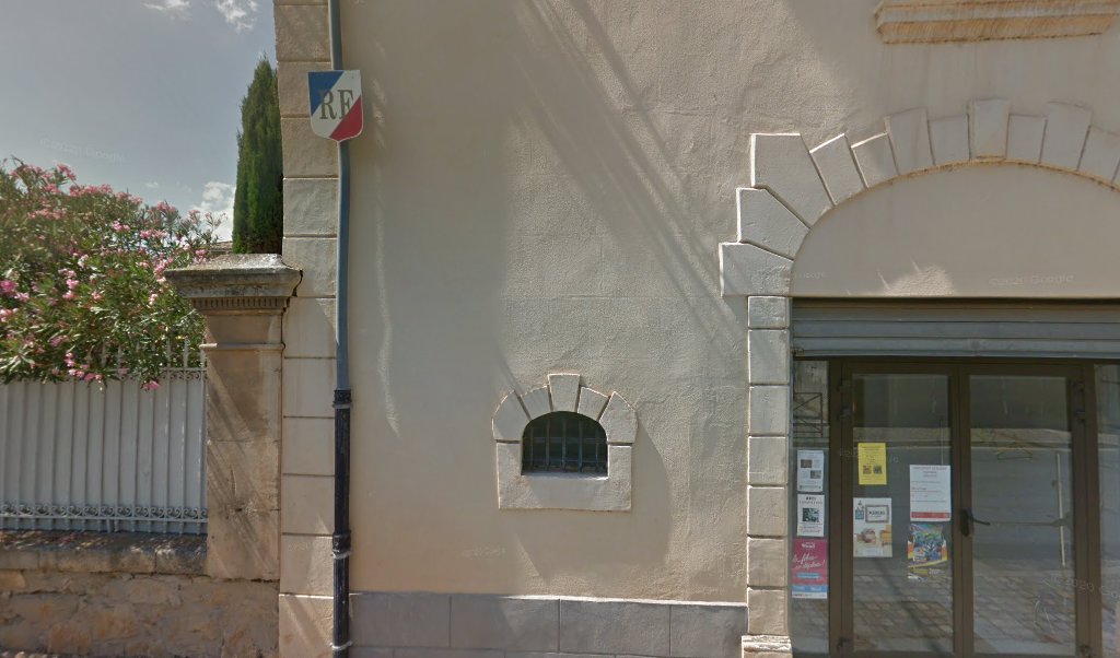 Retrouvez toutes les informations de contacts et horaires d&rsquo;ouverture pour La Poste Agence Communale BEAUFORT Mairie situé à Beaufort dans le département Hérault (34). Pour effectuer envoyer vos colis (colissimo, chronopost, suivi colis), une gestion bancaire (banque postal, French Bank), [&hellip;]