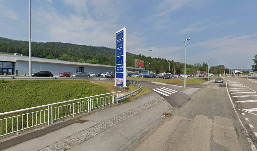 Retrouvez toutes les informations de contacts et horaires d&rsquo;ouverture pour La Poste Espace Clients Pro REMIREMONT PDC1 situé à St etienne les remiremont dans le département Vosges (88). Pour effectuer envoyer vos colis (colissimo, chronopost, suivi colis), une gestion bancaire [&hellip;]