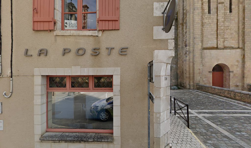 Retrouvez toutes les informations de contacts et horaires d&rsquo;ouverture pour La Poste SAINT SAVIN situé à St savin dans le département Vienne (86). Pour effectuer envoyer vos colis (colissimo, chronopost, suivi colis), une gestion bancaire (banque postal, French Bank), votre [&hellip;]