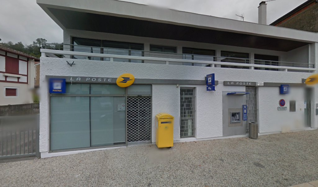 Retrouvez toutes les informations de contacts et horaires d&rsquo;ouverture pour La Poste PEYREHORADE situé à Peyrehorade dans le département Landes (40). Pour effectuer envoyer vos colis (colissimo, chronopost, suivi colis), une gestion bancaire (banque postal, French Bank), votre courrier (suivi [&hellip;]