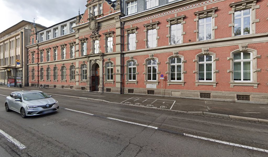 Retrouvez toutes les informations de contacts et horaires d&rsquo;ouverture pour La Poste COLMAR CHAMP DE MARS situé à Colmar dans le département Haut-Rhin (68). Pour effectuer envoyer vos colis (colissimo, chronopost, suivi colis), une gestion bancaire (banque postal, French Bank), [&hellip;]