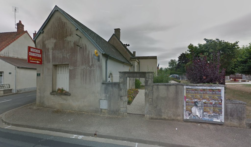 Retrouvez toutes les informations de contacts et horaires d&rsquo;ouverture pour La Poste Agence Communale AMBRAULT Mairie situé à Ambrault dans le département Indre (36). Pour effectuer envoyer vos colis (colissimo, chronopost, suivi colis), une gestion bancaire (banque postal, French Bank), [&hellip;]