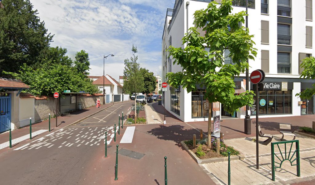 Retrouvez toutes les informations de contacts et horaires d&rsquo;ouverture pour Relais Pickup FRANPRIX situé à Rueil malmaison dans le département Hauts-de-Seine (92). Pour effectuer envoyer vos colis (colissimo, chronopost, suivi colis), une gestion bancaire (banque postal, French Bank), votre courrier [&hellip;]