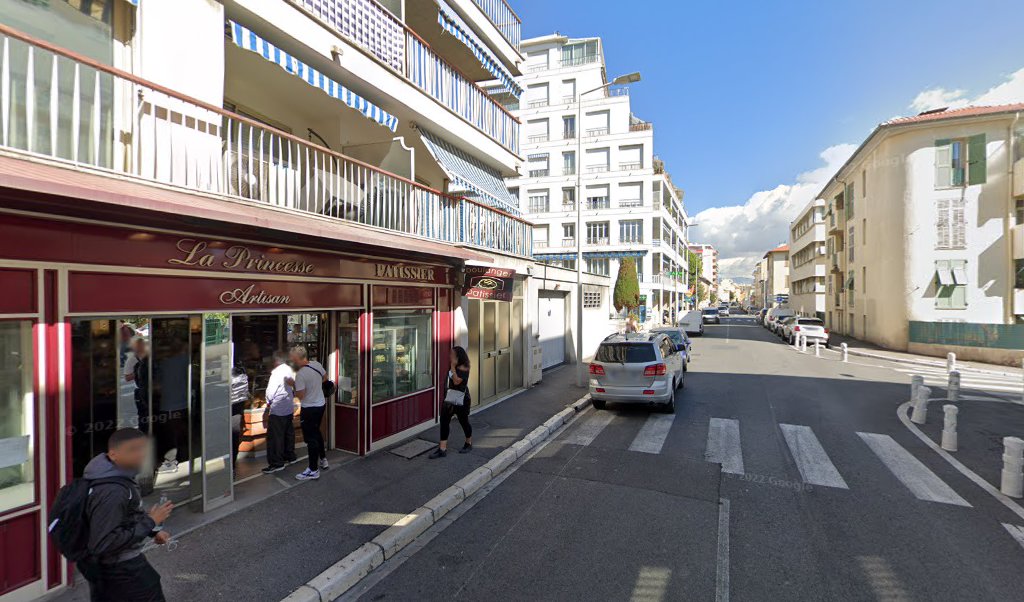 Retrouvez toutes les informations de contacts et horaires d&rsquo;ouverture pour La Poste Relais NICE LE GENOIS ST AUGUSTIN situé à Nice dans le département Alpes-Maritimes (06). Pour effectuer envoyer vos colis (colissimo, chronopost, suivi colis), une gestion bancaire (banque postal, [&hellip;]