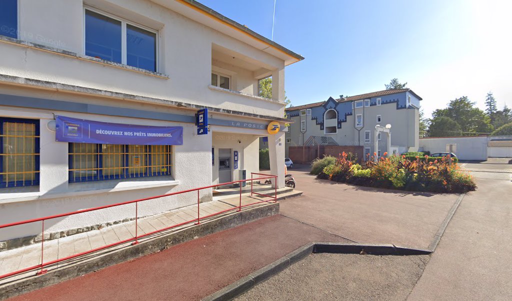 Retrouvez toutes les informations de contacts et horaires d&rsquo;ouverture pour La Poste RIORGES situé à Riorges dans le département Loire (42). Pour effectuer envoyer vos colis (colissimo, chronopost, suivi colis), une gestion bancaire (banque postal, French Bank), votre courrier (suivi [&hellip;]