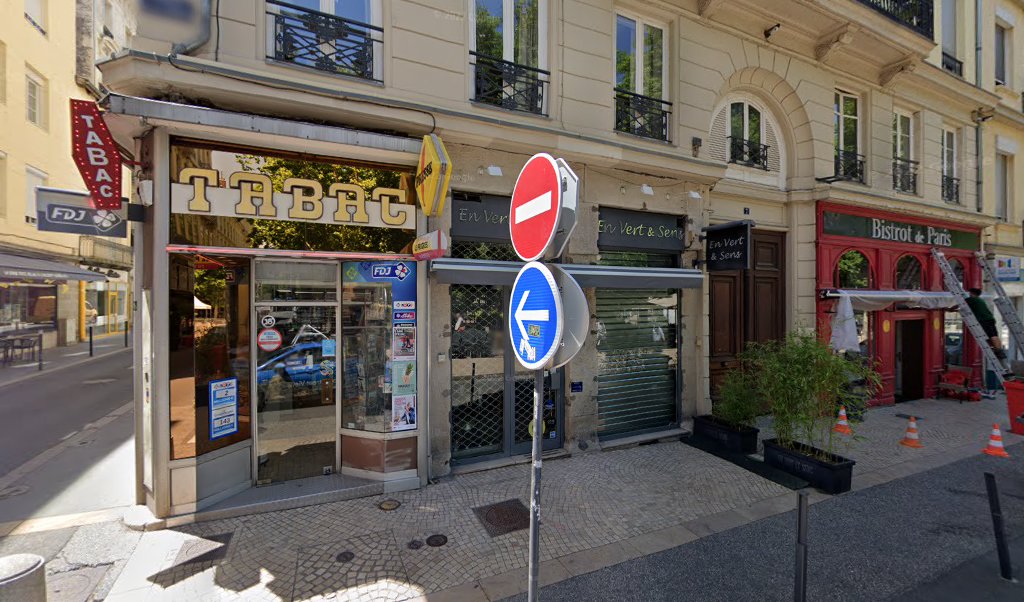 Retrouvez toutes les informations de contacts et horaires d&rsquo;ouverture pour Relais Pickup TABAC PRESSE FDJ situé à St etienne dans le département Loire (42). Pour effectuer envoyer vos colis (colissimo, chronopost, suivi colis), une gestion bancaire (banque postal, French Bank), [&hellip;]