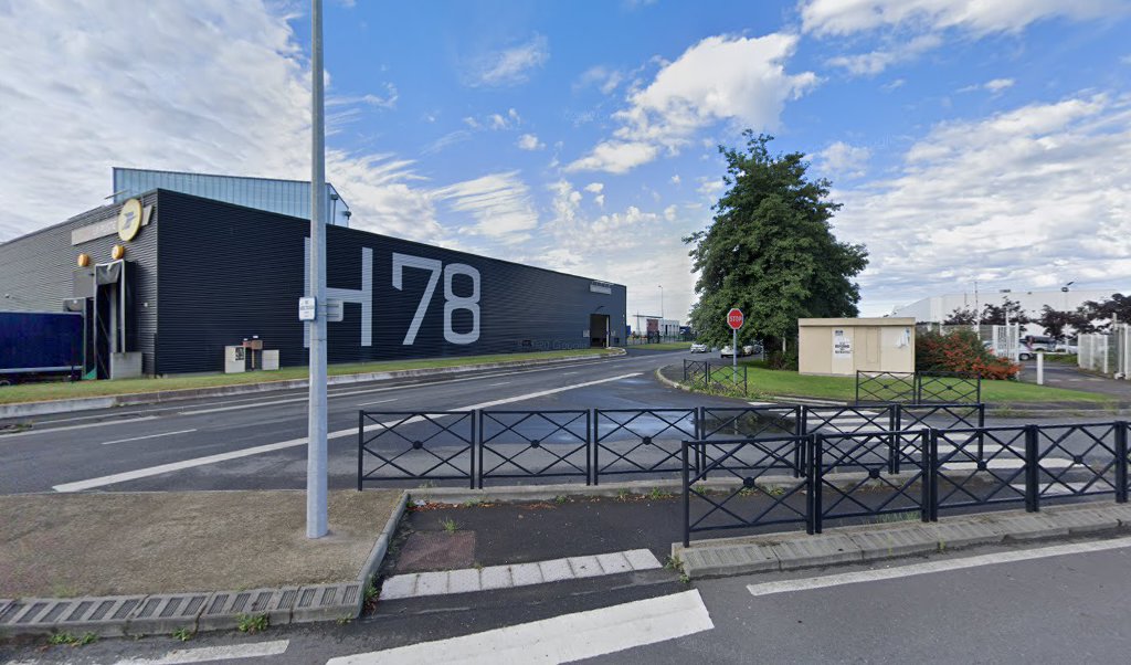 Retrouvez toutes les informations de contacts et horaires d&rsquo;ouverture pour La Poste Agence Colissimo AGENCE COLIS LE HAVRE situé à Le havre dans le département Seine-Maritime (76). Pour effectuer envoyer vos colis (colissimo, chronopost, suivi colis), une gestion bancaire (banque [&hellip;]
