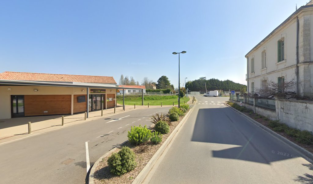 Retrouvez toutes les informations de contacts et horaires d&rsquo;ouverture pour Relais Pickup HALLES DIS situé à Les velluire sur vendee dans le département Vendée (85). Pour effectuer envoyer vos colis (colissimo, chronopost, suivi colis), une gestion bancaire (banque postal, French [&hellip;]