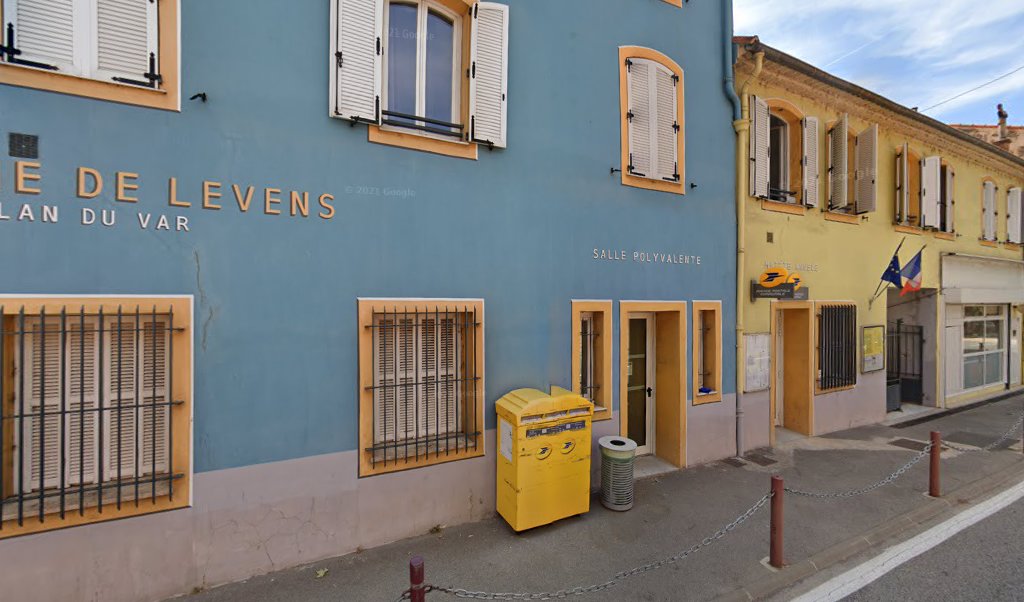 Retrouvez toutes les informations de contacts et horaires d&rsquo;ouverture pour La Poste Agence Communale LEVENS Mairie situé à Levens dans le département Alpes-Maritimes (06). Pour effectuer envoyer vos colis (colissimo, chronopost, suivi colis), une gestion bancaire (banque postal, French Bank), [&hellip;]