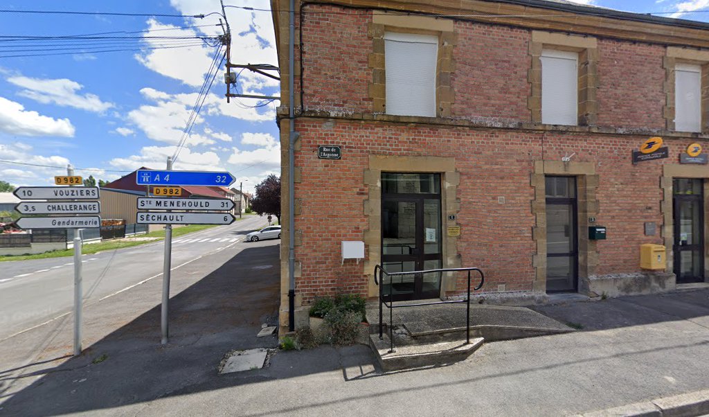 Retrouvez toutes les informations de contacts et horaires d&rsquo;ouverture pour La Poste Agence Communale MONTHOIS Mairie situé à Monthois dans le département Ardennes (08). Pour effectuer envoyer vos colis (colissimo, chronopost, suivi colis), une gestion bancaire (banque postal, French Bank), [&hellip;]