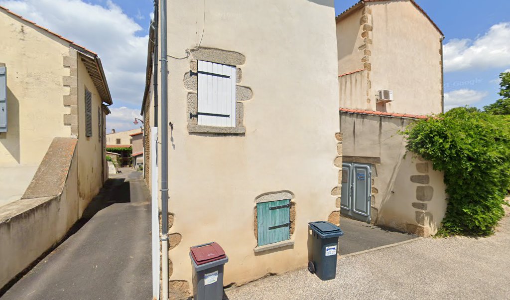 Retrouvez toutes les informations de contacts et horaires d&rsquo;ouverture pour La Poste Agence Communale AUTHEZAT Mairie situé à Authezat dans le département Puy-de-Dôme (63). Pour effectuer envoyer vos colis (colissimo, chronopost, suivi colis), une gestion bancaire (banque postal, French Bank), [&hellip;]