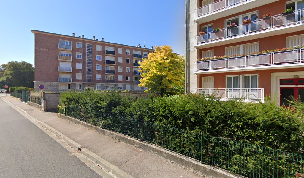 Retrouvez toutes les informations de contacts et horaires d&rsquo;ouverture pour Relais Pickup VIVAL situé à Troyes dans le département Aube (10). Pour effectuer envoyer vos colis (colissimo, chronopost, suivi colis), une gestion bancaire (banque postal, French Bank), votre courrier (suivi [&hellip;]