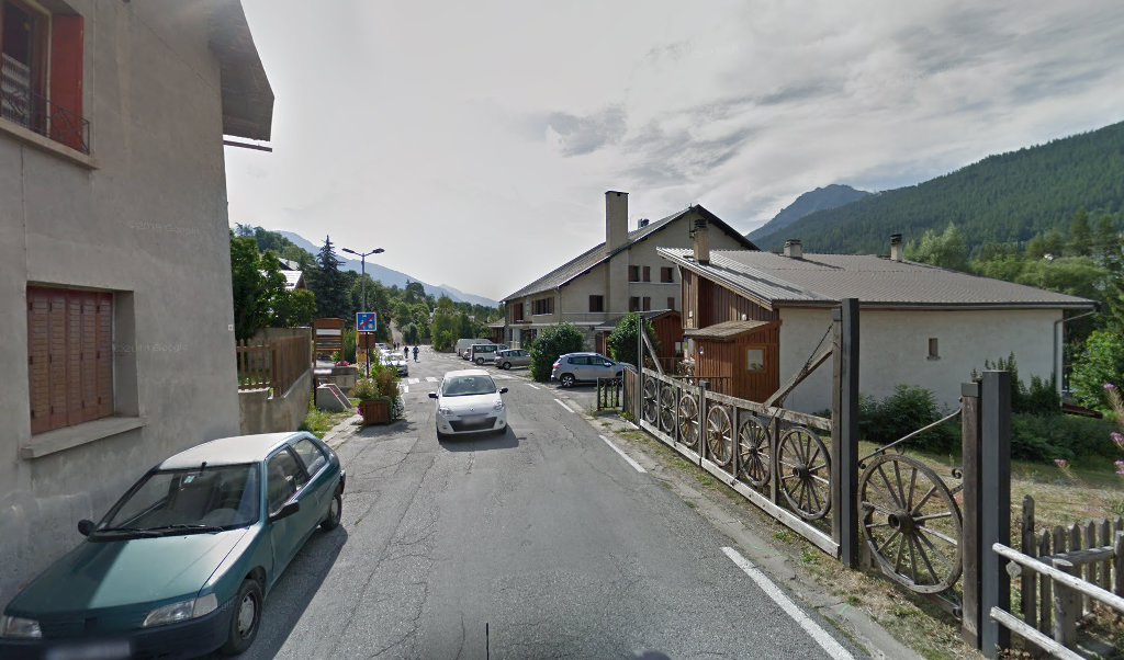 Retrouvez toutes les informations de contacts et horaires d&rsquo;ouverture pour La Poste Agence Communale LA SALLE LES ALPES Mairie situé à La salle les alpes dans le département Hautes-Alpes (05). Pour effectuer envoyer vos colis (colissimo, chronopost, suivi colis), une [&hellip;]