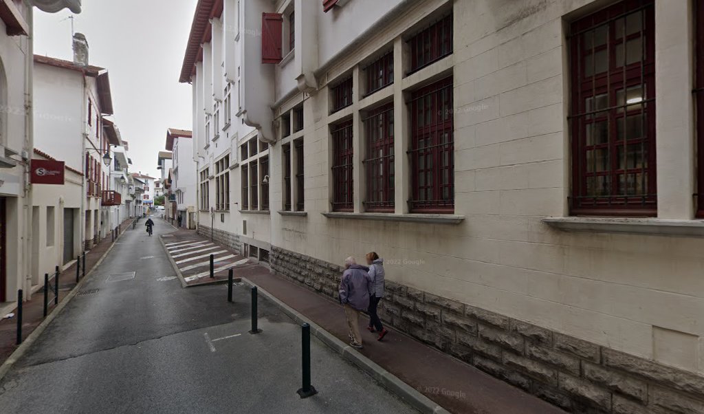 Retrouvez toutes les informations de contacts et horaires d&rsquo;ouverture pour La Poste SAINT JEAN DE LUZ situé à St jean de luz dans le département Pyrénées Atlantiques (64). Pour effectuer envoyer vos colis (colissimo, chronopost, suivi colis), une gestion bancaire [&hellip;]