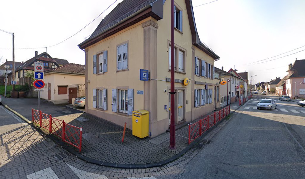 Retrouvez toutes les informations de contacts et horaires d&rsquo;ouverture pour La Poste GUNDERSHOFFEN situé à Gundershoffen dans le département Bas-Rhin (67). Pour effectuer envoyer vos colis (colissimo, chronopost, suivi colis), une gestion bancaire (banque postal, French Bank), votre courrier (suivi [&hellip;]